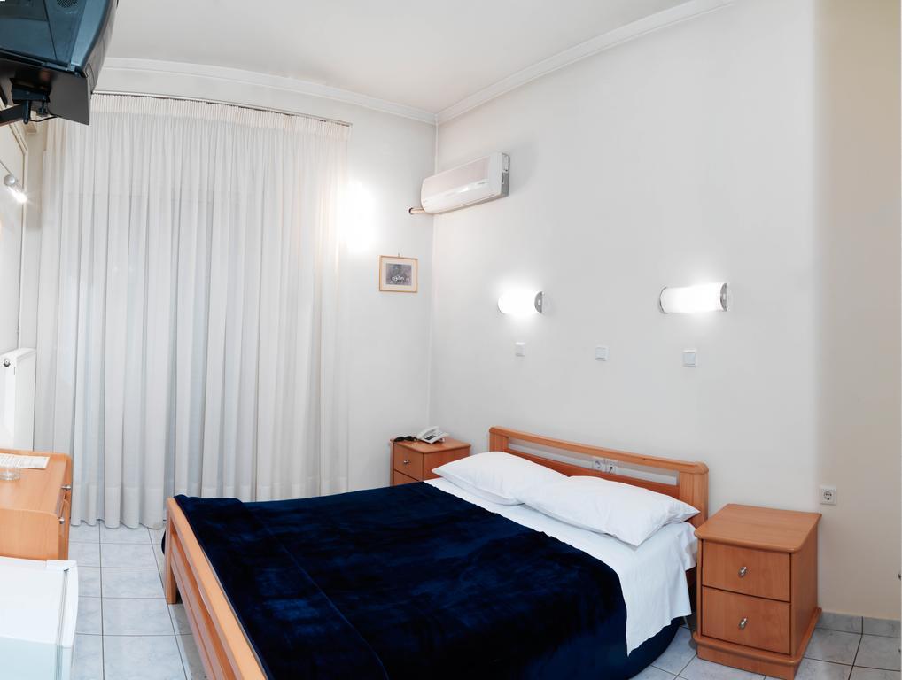 Alex Hotel Tripoli Room photo
